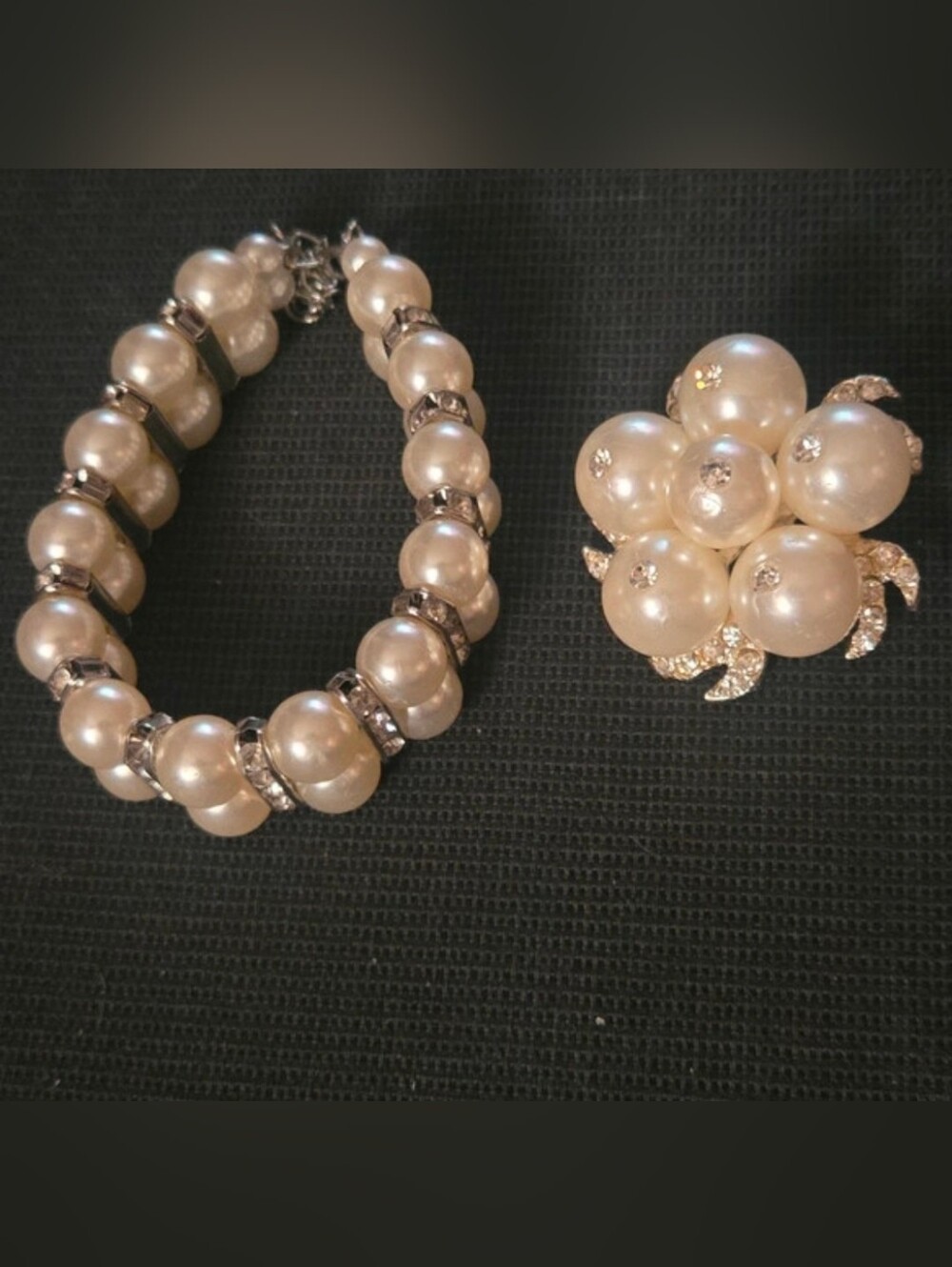 Faux Pearl Bracelet and Floral Pearl Brooch Set - Cream Pearls